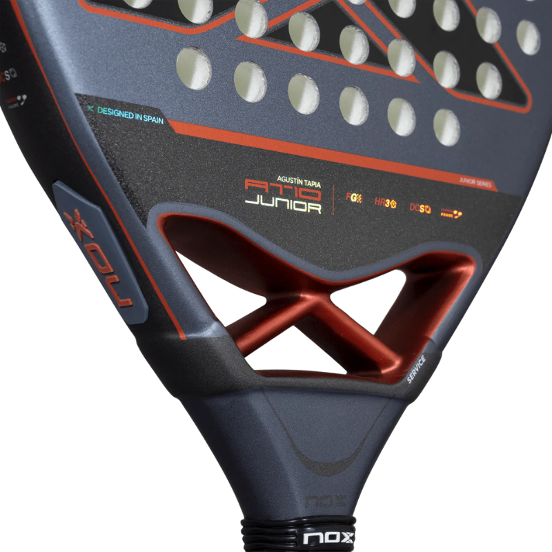 Raquette de padel Nox AT10 Genius Junior by Agustin Tapia 2025